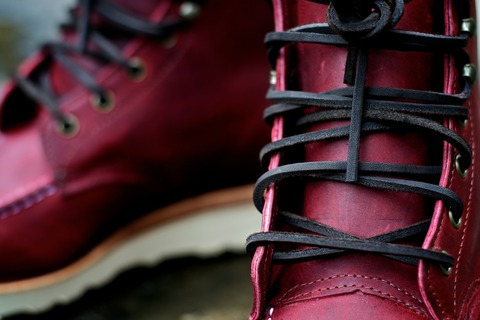 Chippewa-Red-8-Detail-Lace-+Tongue